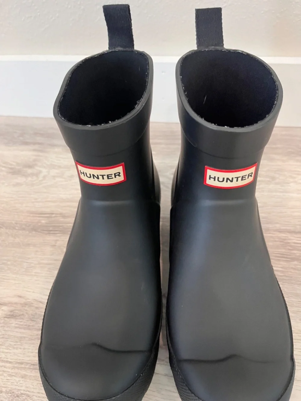 Hunter boots play
